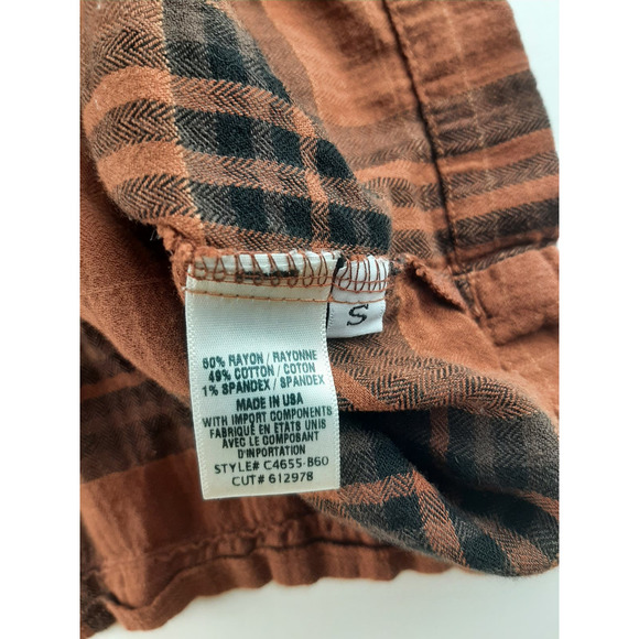 Cloth & Stone Anthropologie Women's Orange Black Plaid Smocked Flannel Top S - Picture 7 of 9